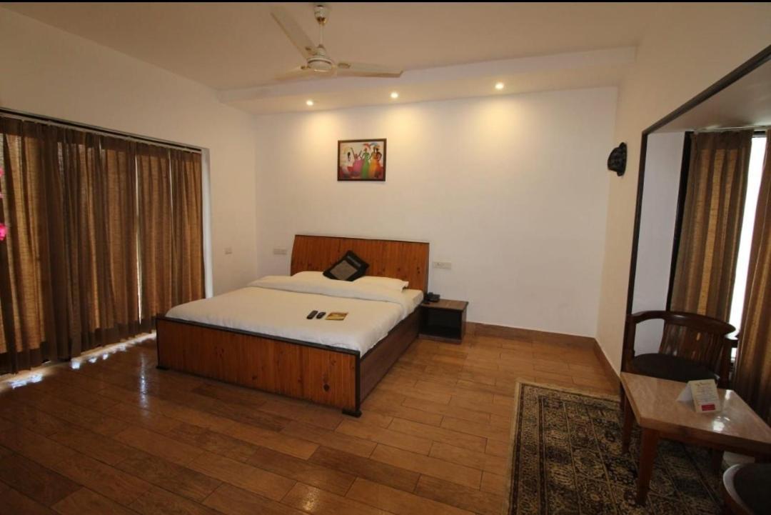 Mist N Meadows Resort Rājgarh Esterno foto