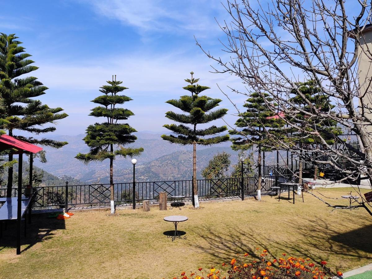 Mist N Meadows Resort Rājgarh Esterno foto