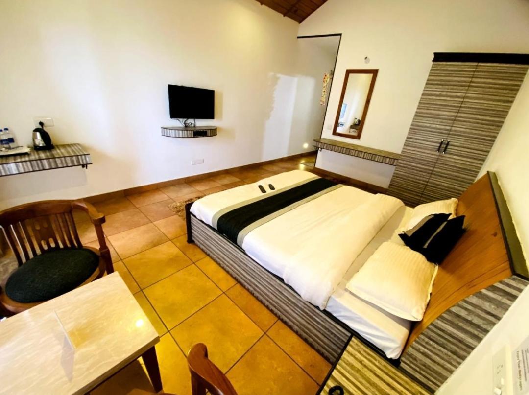 Mist N Meadows Resort Rājgarh Esterno foto