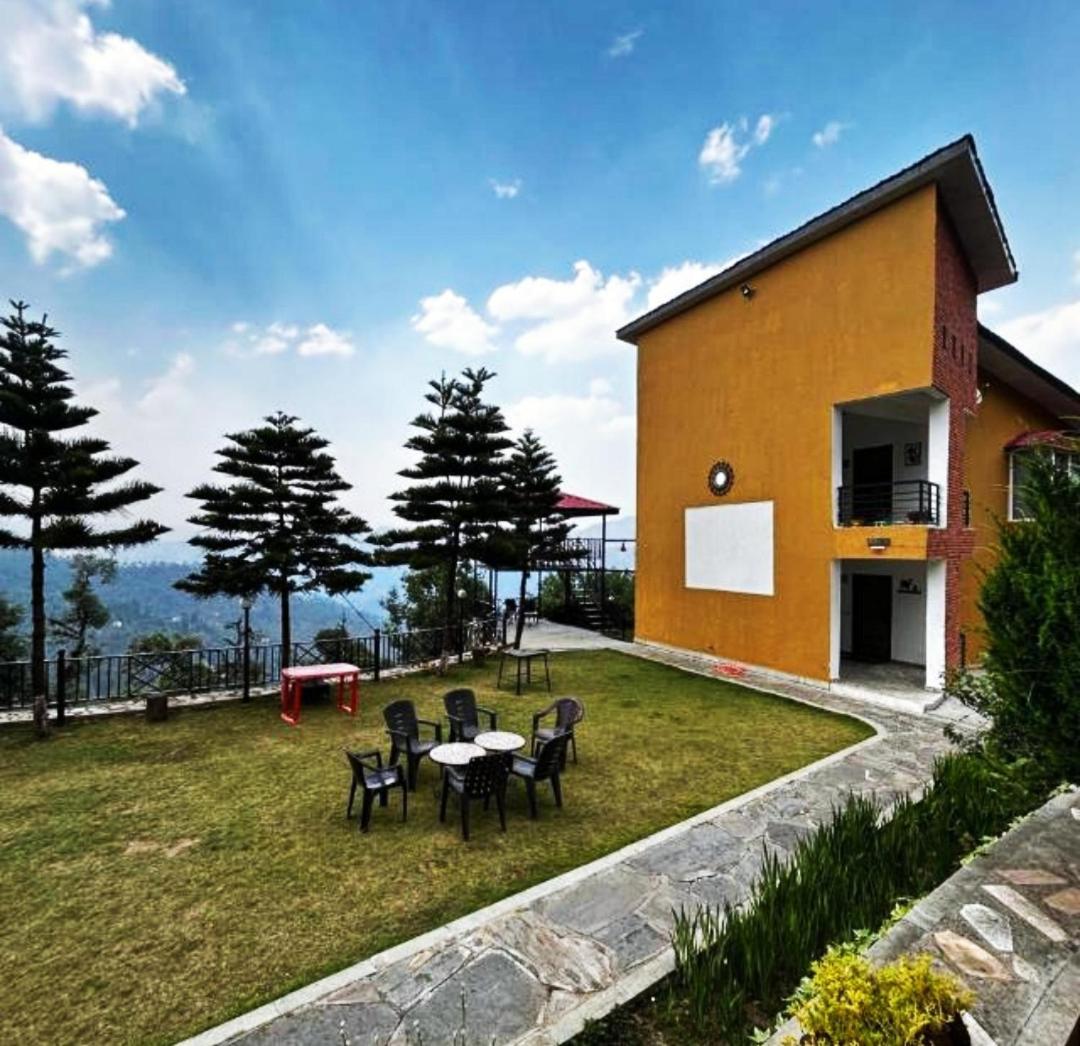 Mist N Meadows Resort Rājgarh Esterno foto
