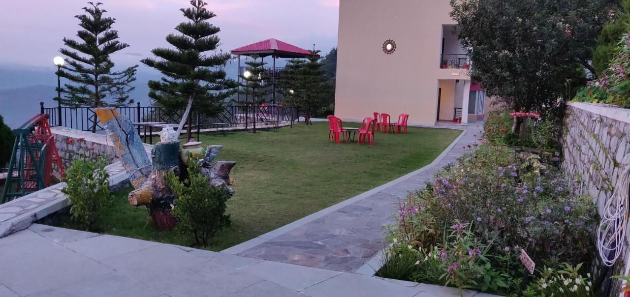 Mist N Meadows Resort Rājgarh Esterno foto