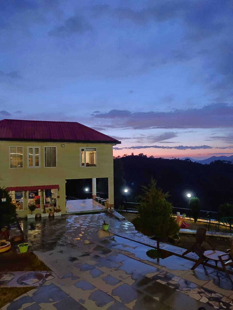 Mist N Meadows Resort Rājgarh Esterno foto