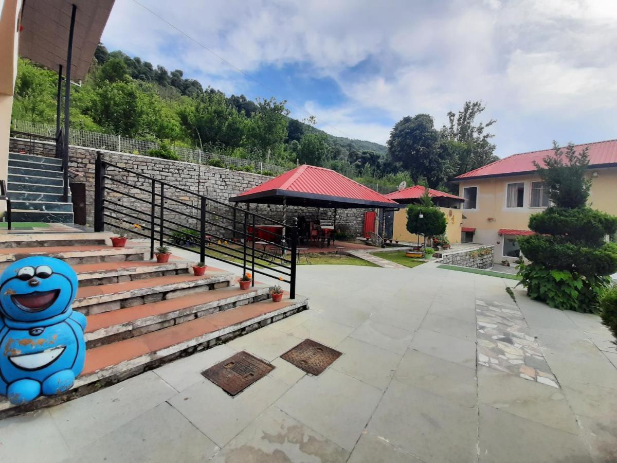 Mist N Meadows Resort Rājgarh Esterno foto