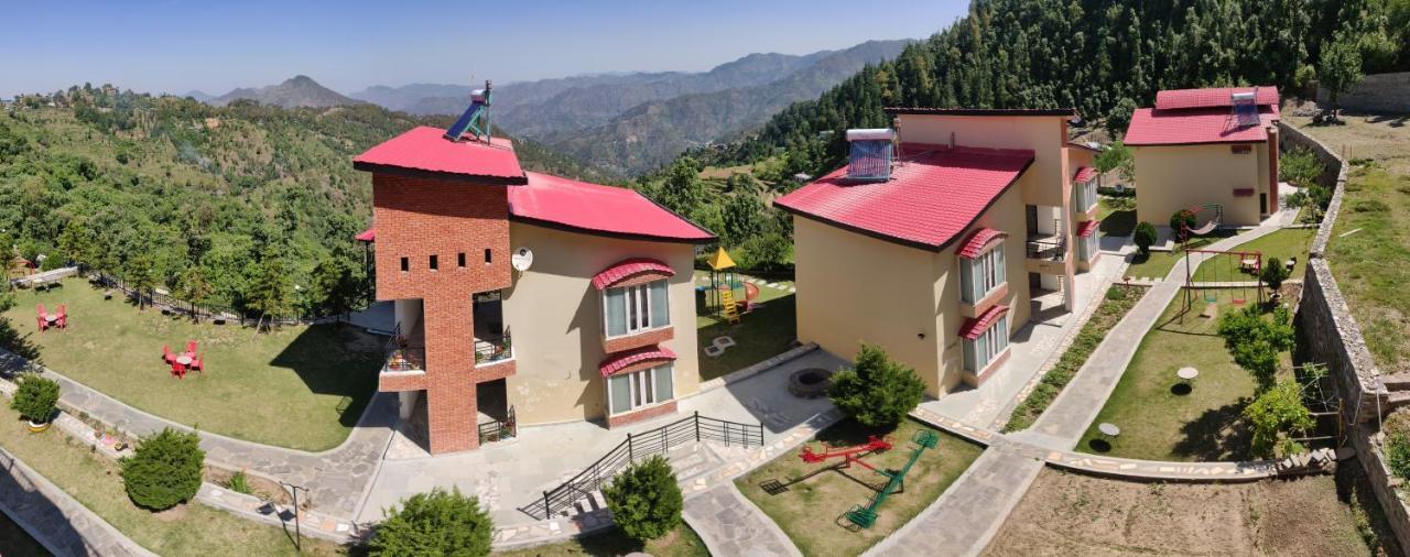 Mist N Meadows Resort Rājgarh Esterno foto