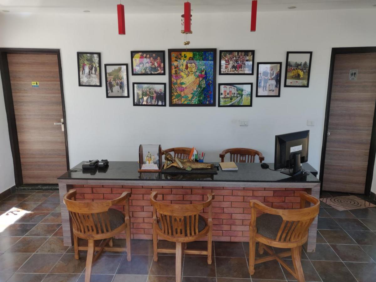 Mist N Meadows Resort Rājgarh Esterno foto